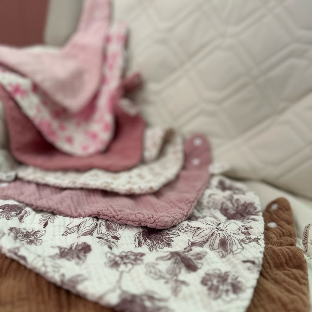 100% muslin cotton baby bibs